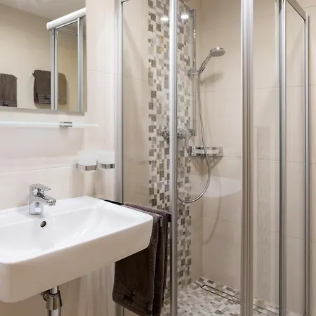 鲁迪吉尔旅馆 4*