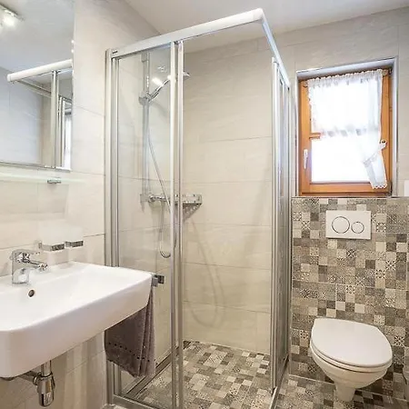 鲁迪吉尔旅馆 住宿加早餐酒店 圣加伦基希